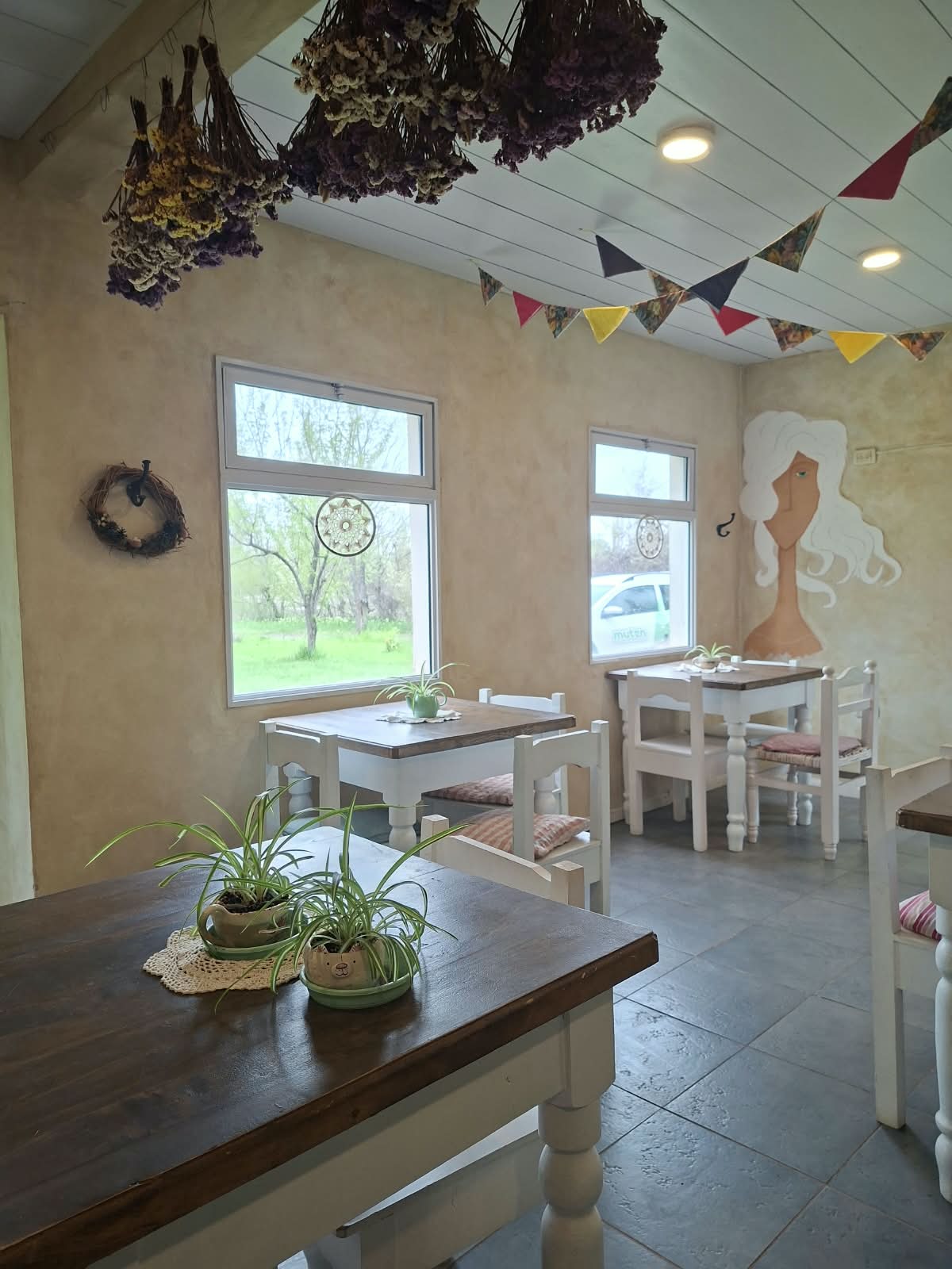 Casa de Sabores Plottier 3